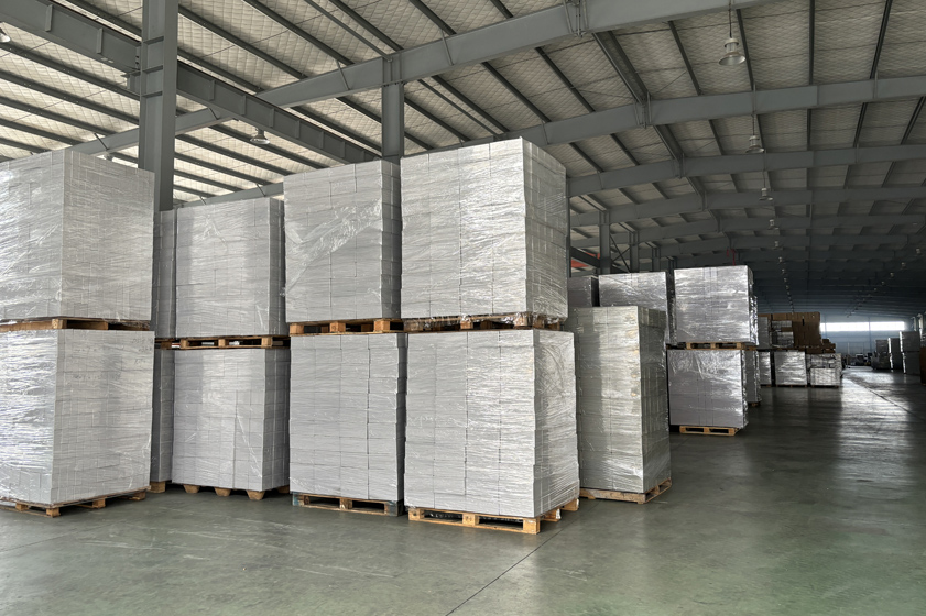 揚州市澤龍塑業(yè)有限公司